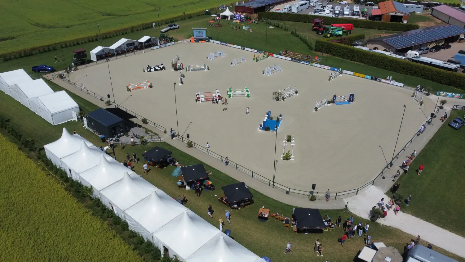 LRV Timmenrode e.V., Pferdeveranstaltungen, Luftaufnahme Reitplatz und Umgebung